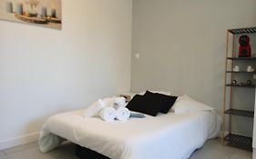 Studio Cosy avec garage privé